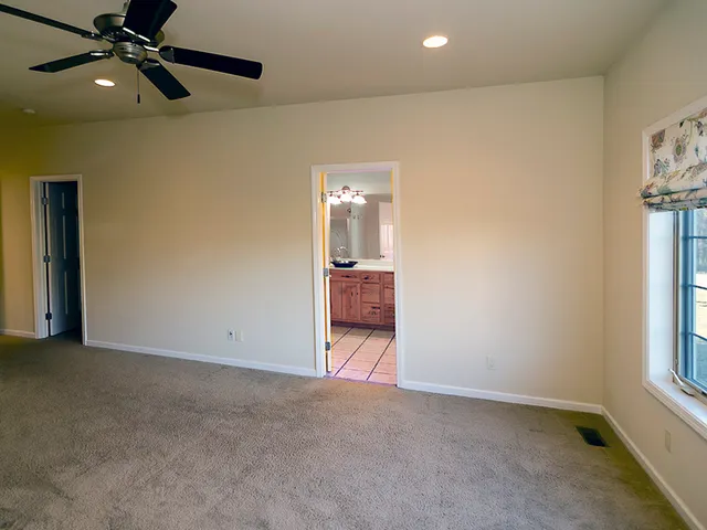 $595,000 | 100 Walden Pond Boulevard, Monticello, IL 61856