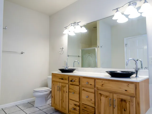 $595,000 | 100 Walden Pond Boulevard, Monticello, IL 61856