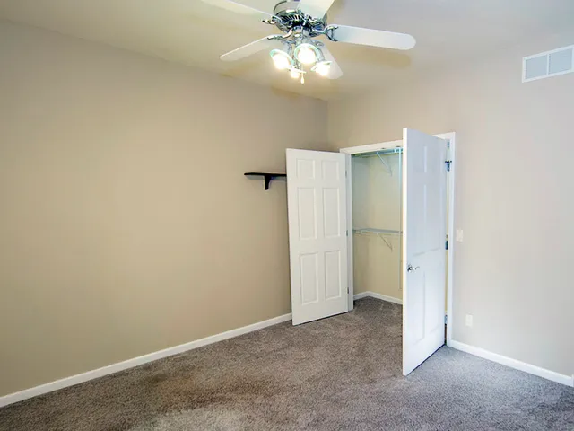 $595,000 | 100 Walden Pond Boulevard, Monticello, IL 61856