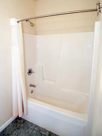 $595,000 | 100 Walden Pond Boulevard, Monticello, IL 61856