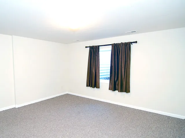 $595,000 | 100 Walden Pond Boulevard, Monticello, IL 61856