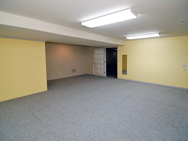 $595,000 | 100 Walden Pond Boulevard, Monticello, IL 61856