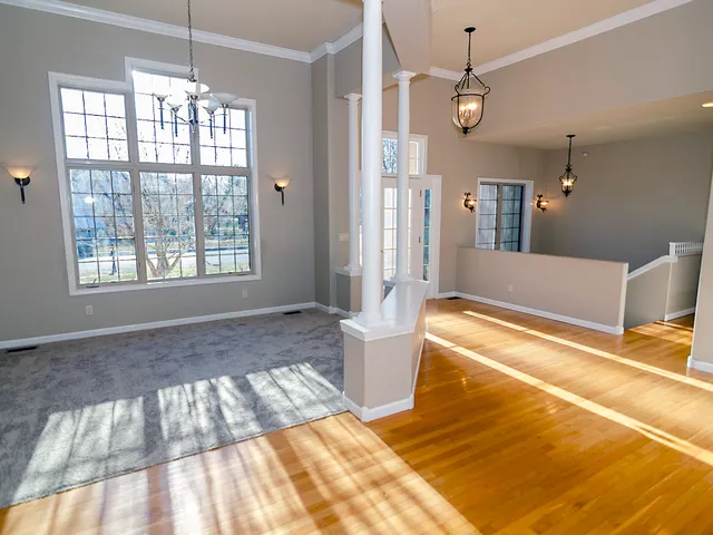 $595,000 | 100 Walden Pond Boulevard, Monticello, IL 61856