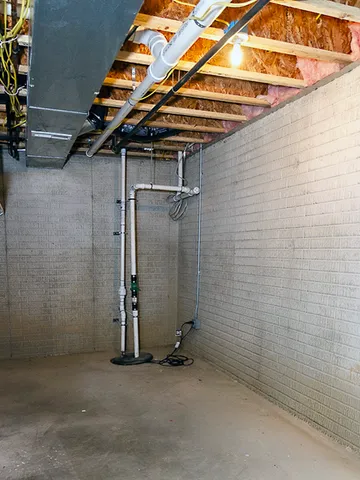 $595,000 | 100 Walden Pond Boulevard, Monticello, IL 61856