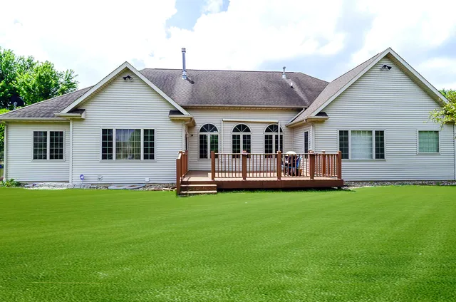 $595,000 | 100 Walden Pond Boulevard, Monticello, IL 61856