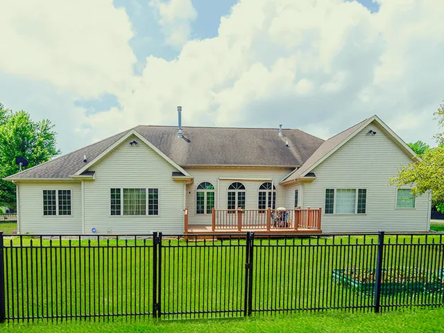 $595,000 | 100 Walden Pond Boulevard, Monticello, IL 61856