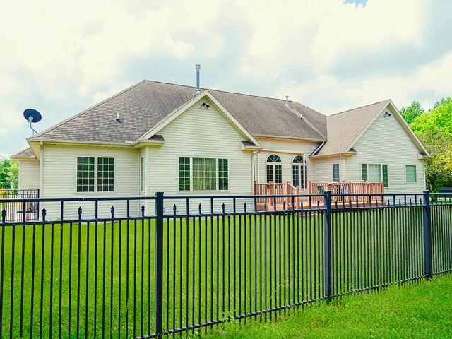 $595,000 | 100 Walden Pond Boulevard, Monticello, IL 61856