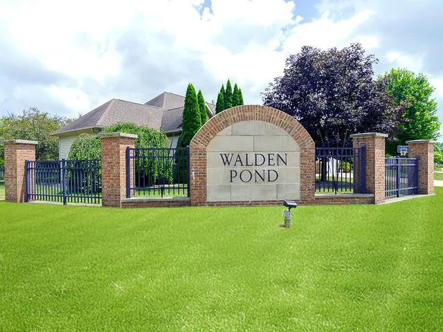 $595,000 | 100 Walden Pond Boulevard, Monticello, IL 61856