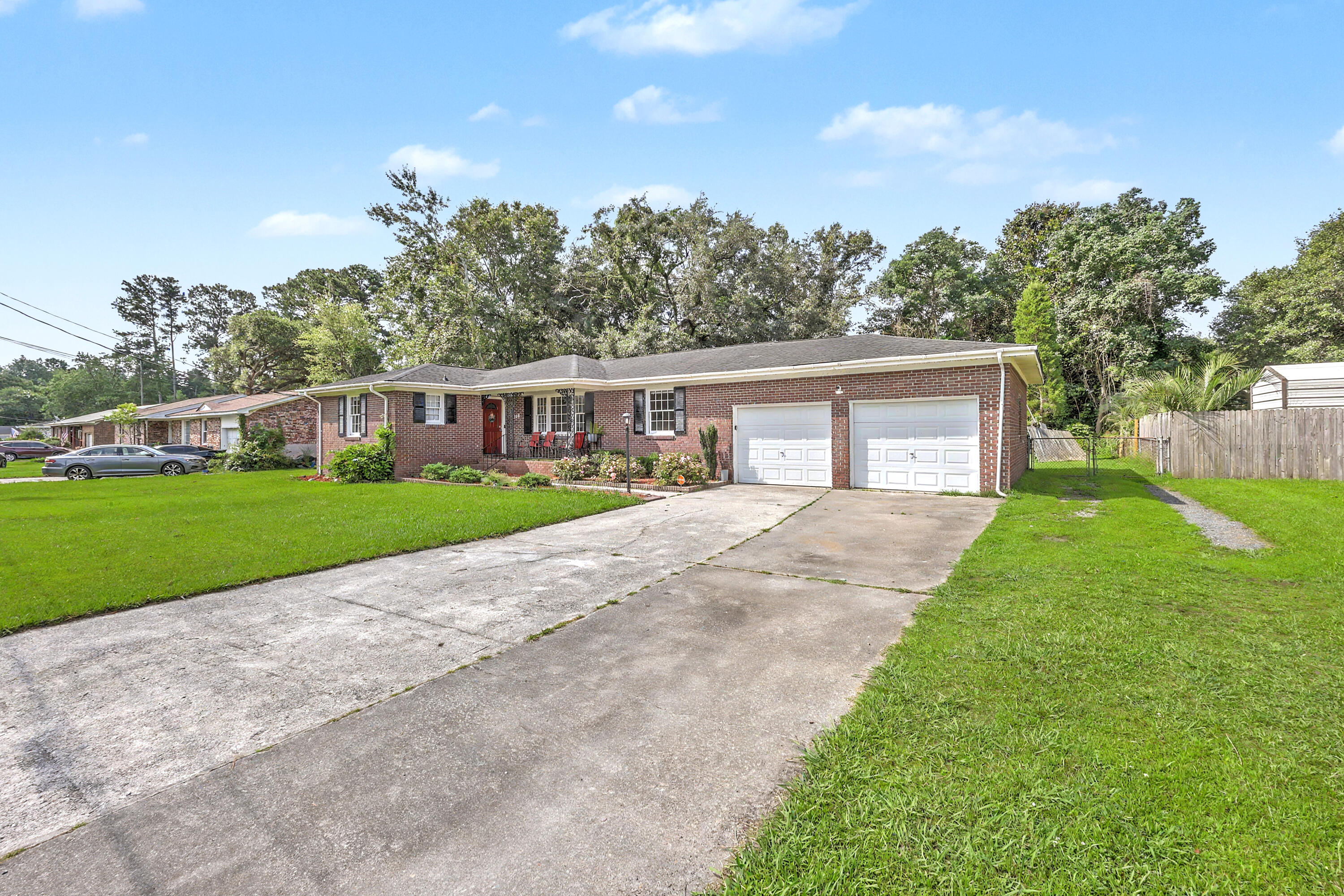 104 County Rd S-18-334 Ladson, SC 29456 - Photo 5 of 53 ZYN_1702_3_4_5_6_7_8