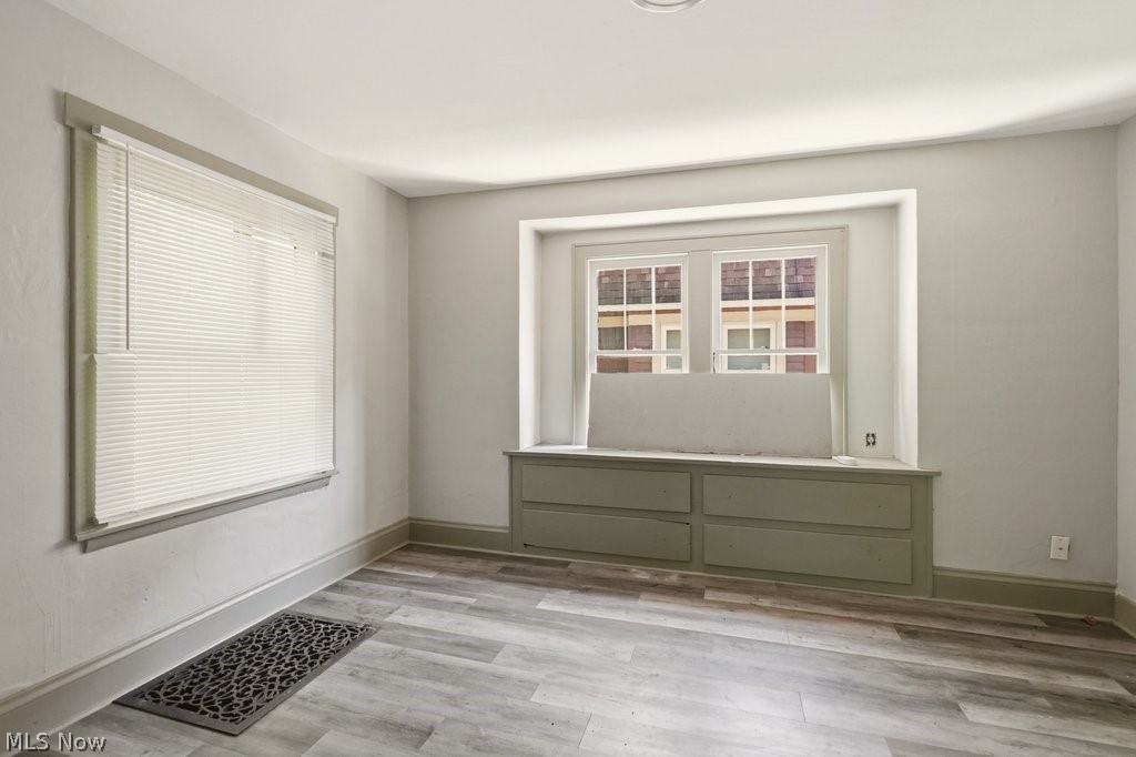 1313 Manchester Road Akron, OH 44307 - Photo 9 of 28