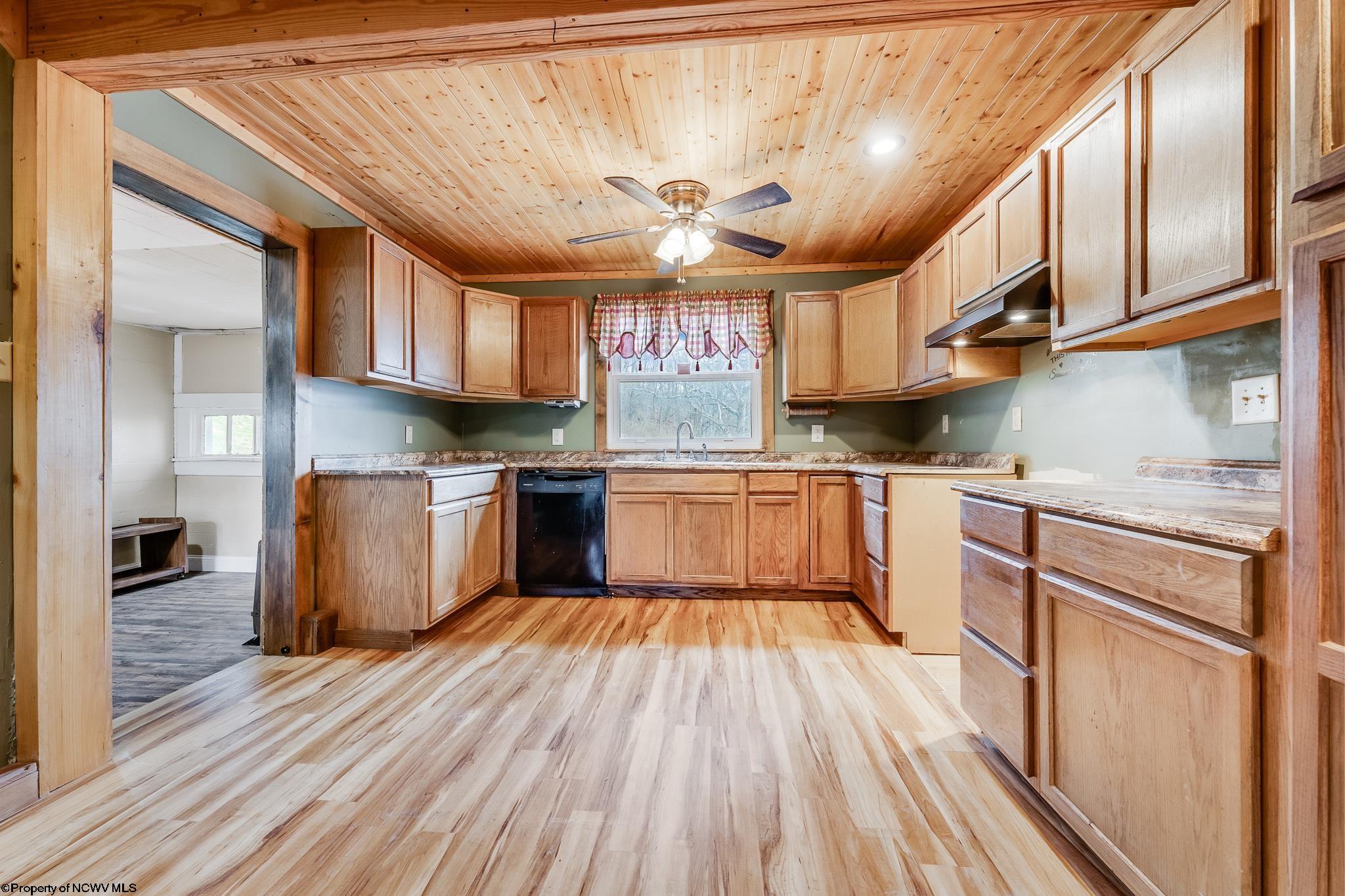 506 Delta Road Littleton, WV 26581 - Photo 2 of 33 Gallery Image 2