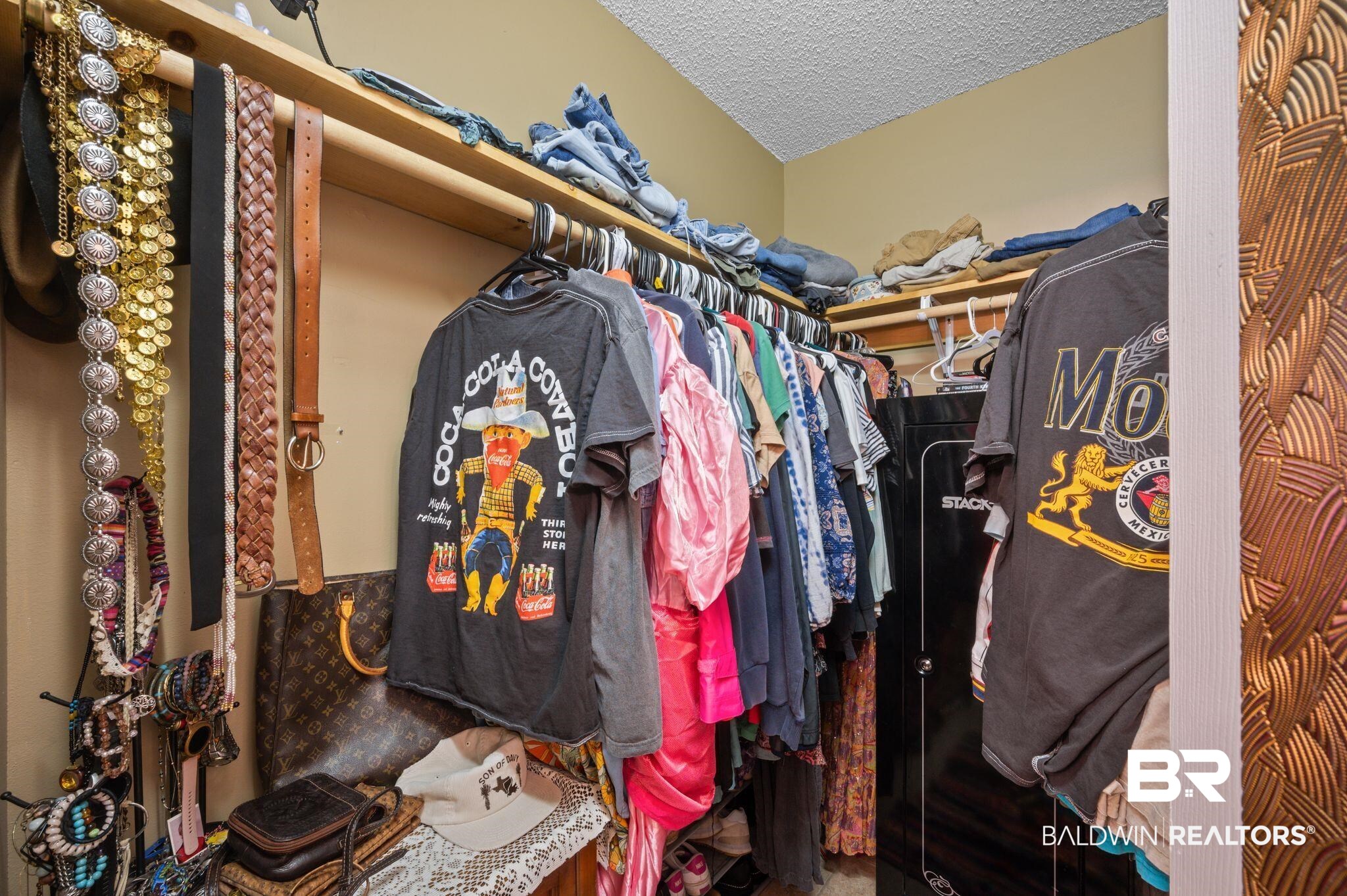 13025 County Road 55 Foley, AL 36535 - Photo 17 of 49 View of walk in closet