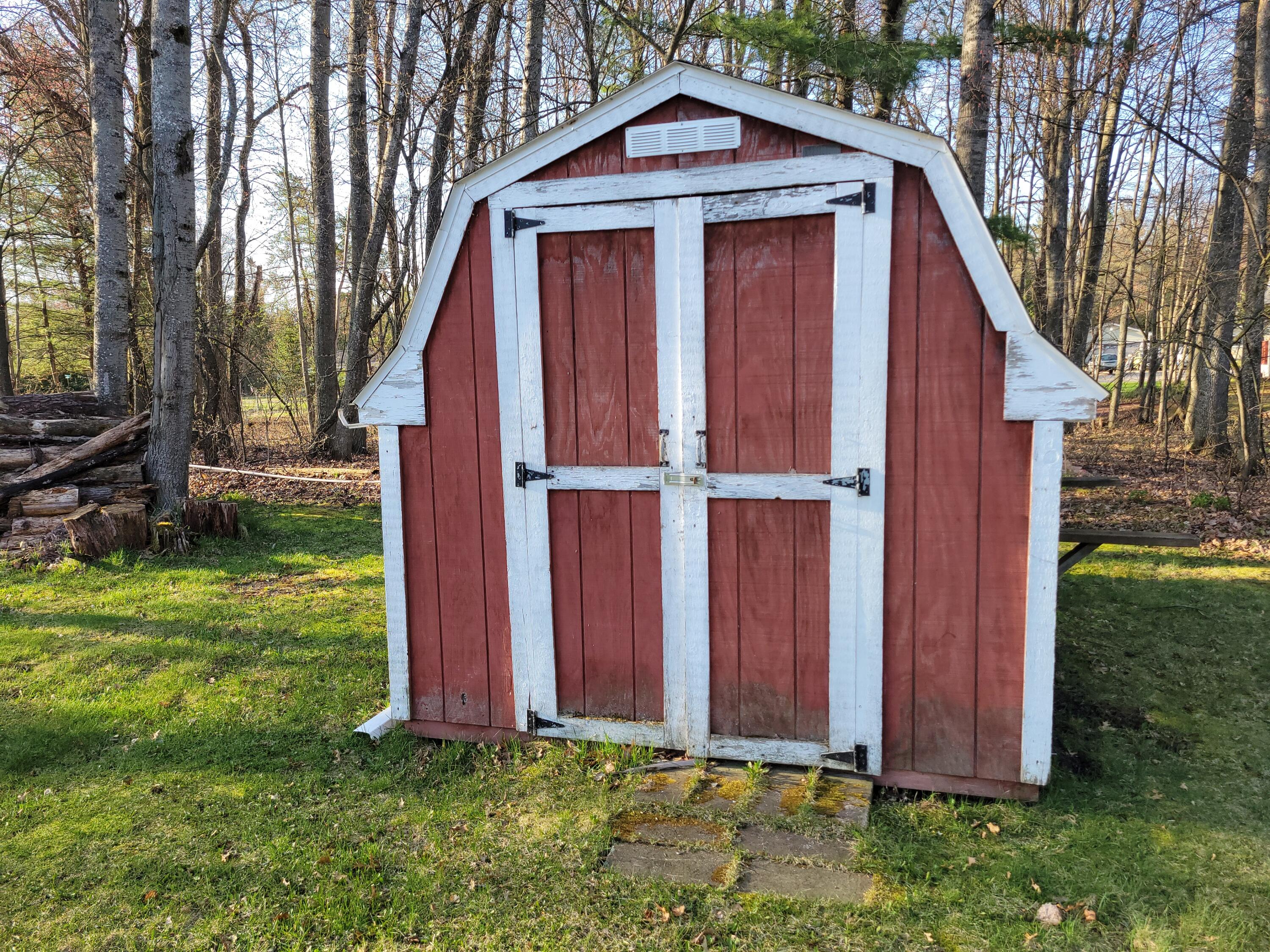 6195 Alex Road Grayling, MI 49738 - Photo 12 of 25 Gallery Image 12