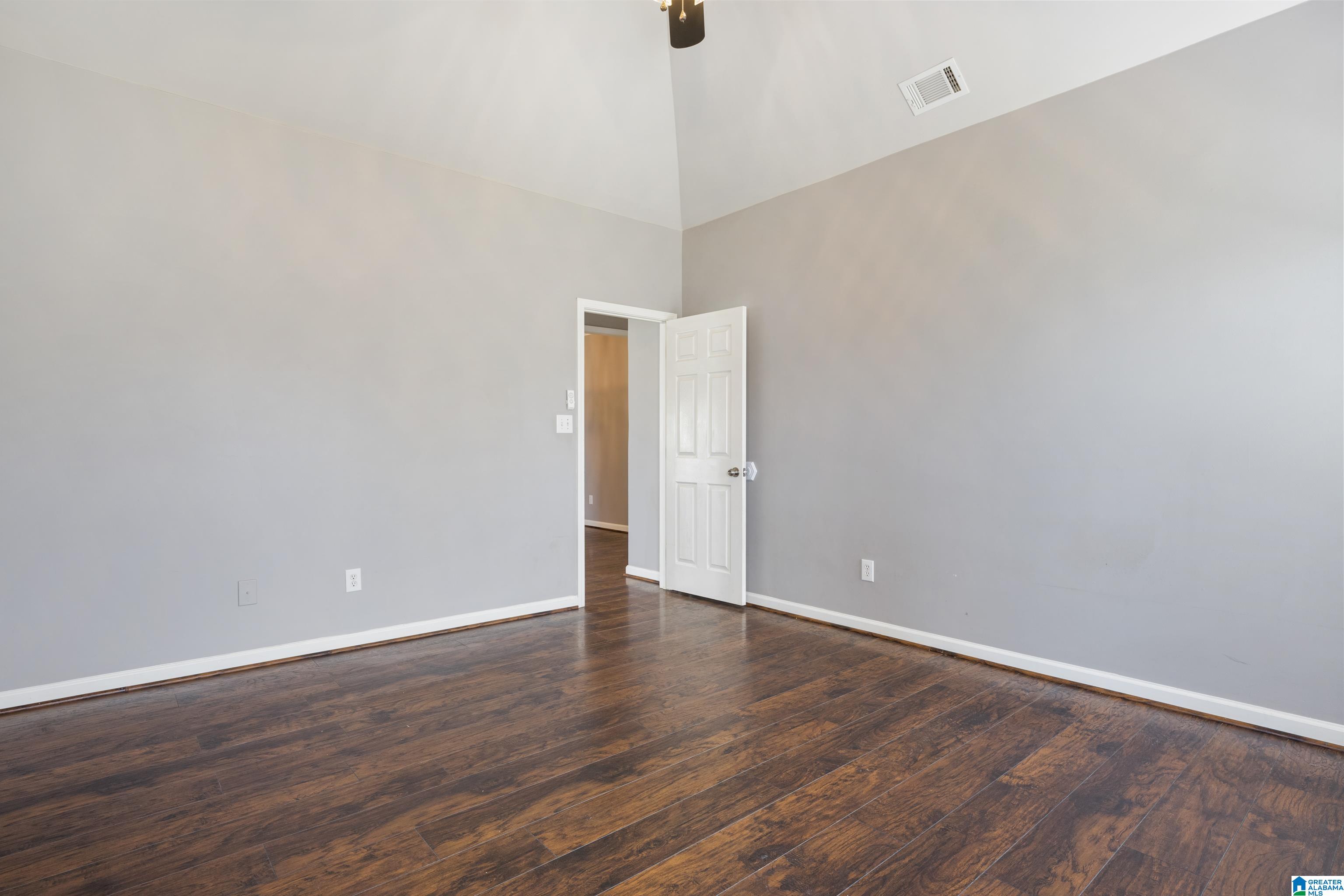115 Grant Circle Calera, AL 35040 - Photo 14 of 29
