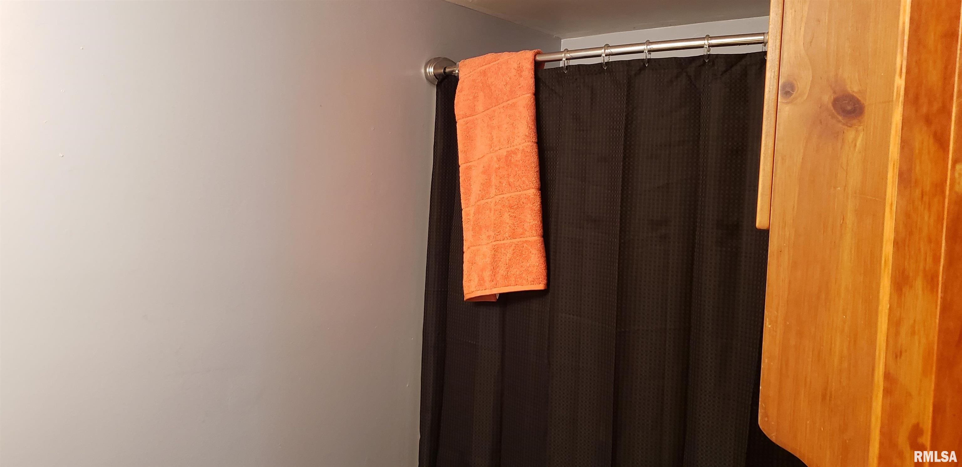 313 Walnut Dawson, IL 62520 - Photo 18 of 27