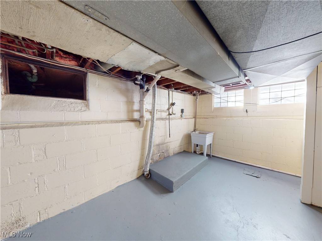 1343 Irene Road Lyndhurst, OH 44124 - Photo 27 of 32 Basement with sink