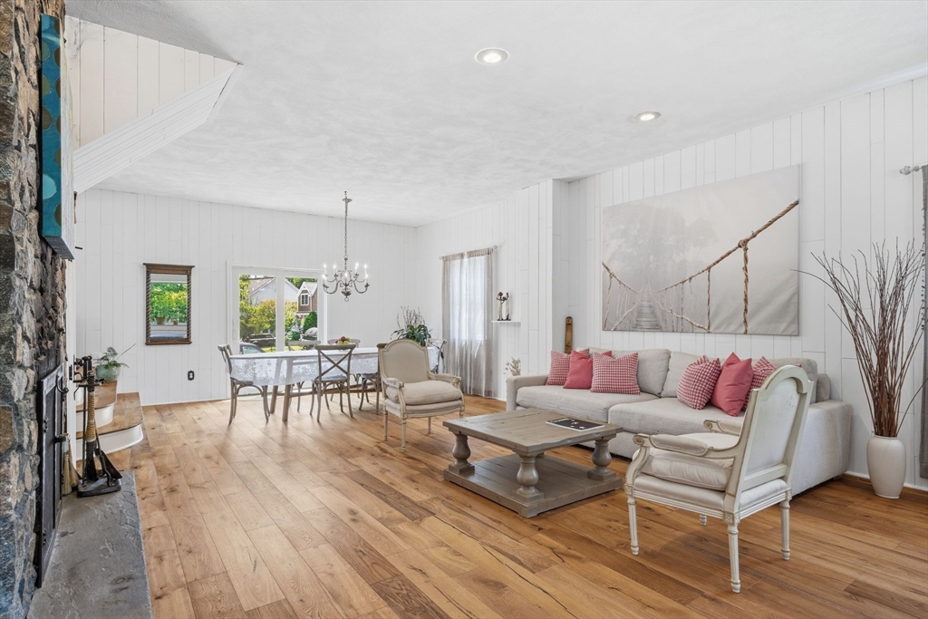 21 Shepard Street Marblehead, MA 01945 - Photo 7 of 31