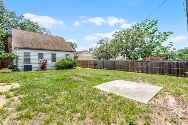 $265,000 | 25 East Pinecrest Avenue, Eustis, FL 32726