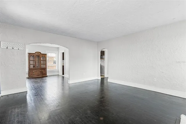 $265,000 | 25 East Pinecrest Avenue, Eustis, FL 32726