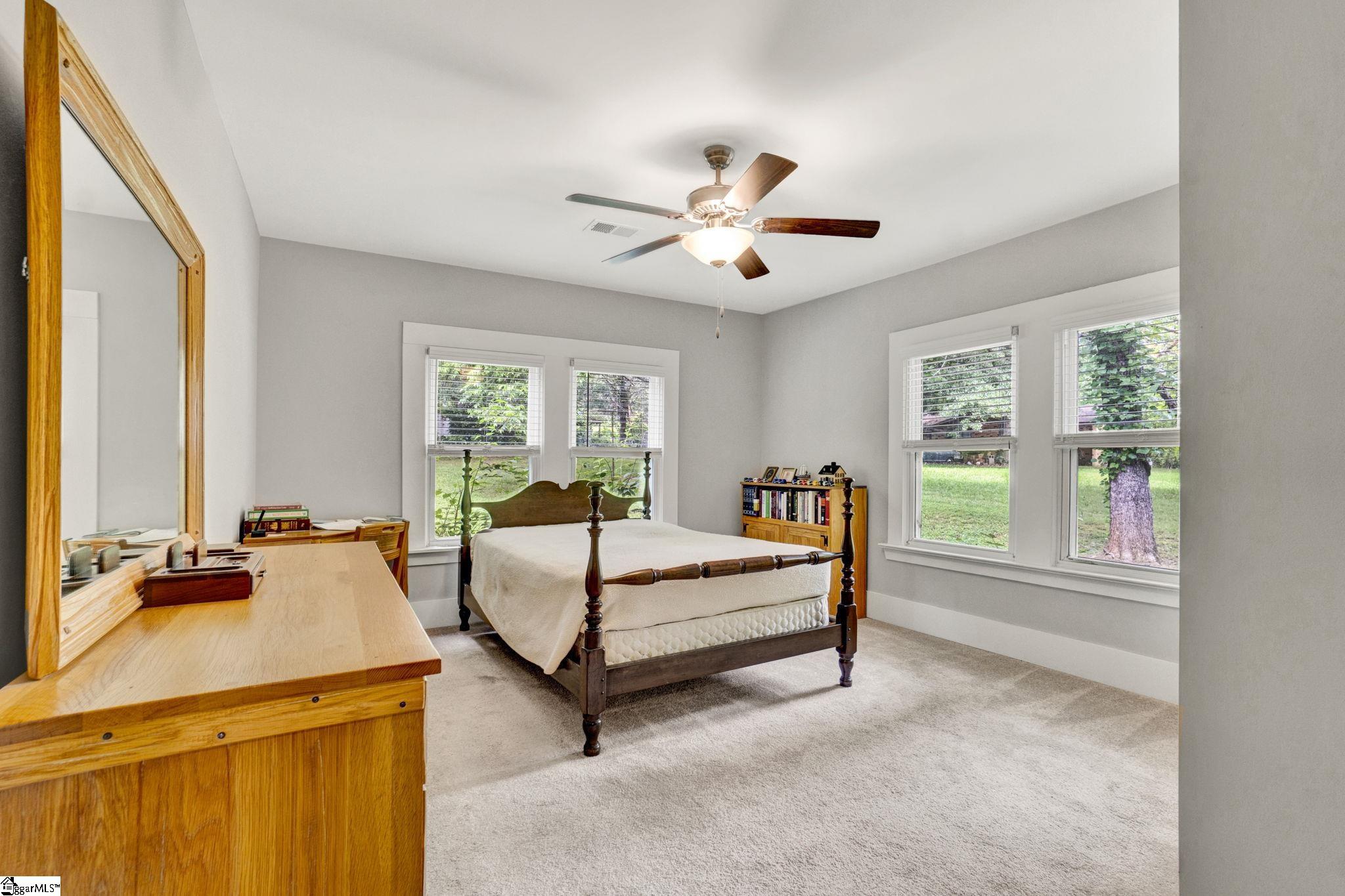 403 Trussell Street Honea Path, SC 29654 - Photo 8 of 37