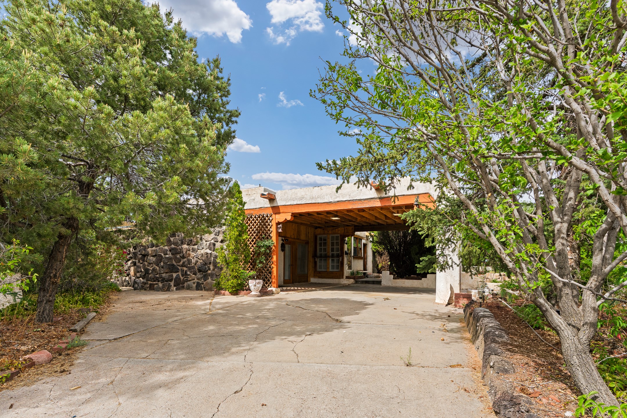 1949 Hano Road Santa Fe, NM 87505 - Photo 3 of 56