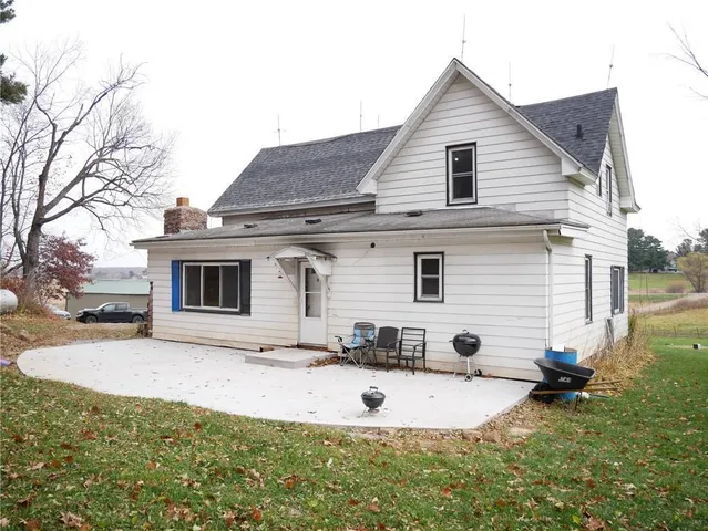 $244,000 | 82 12th Street, Ridgeland, WI 54763