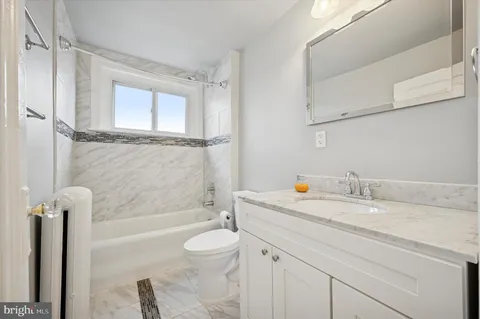 $195,000 | 5648 North Warnock Street, Philadelphia, PA 19141