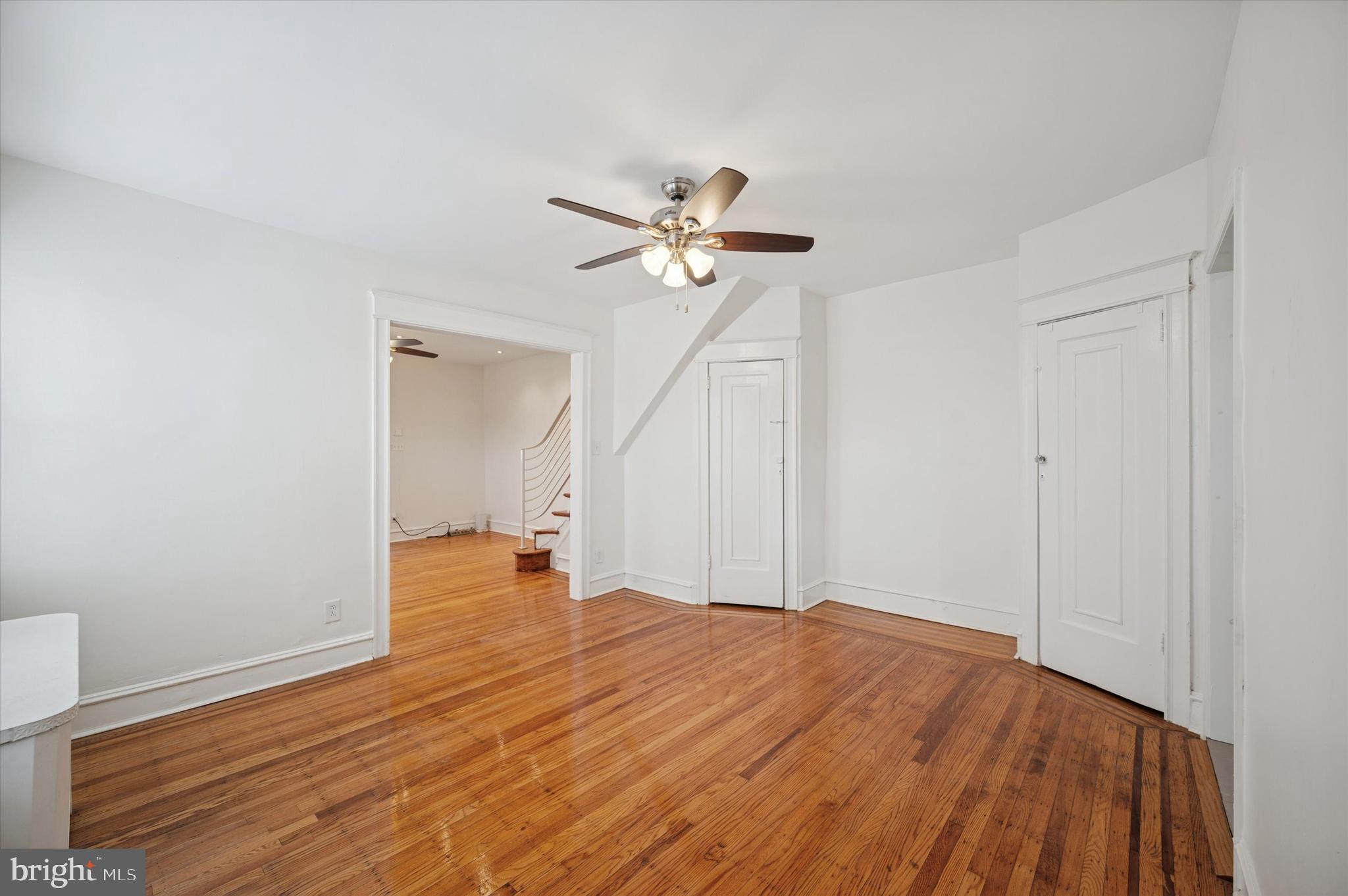 5648 North Warnock Street Philadelphia, PA 19141 - Photo 5 of 25