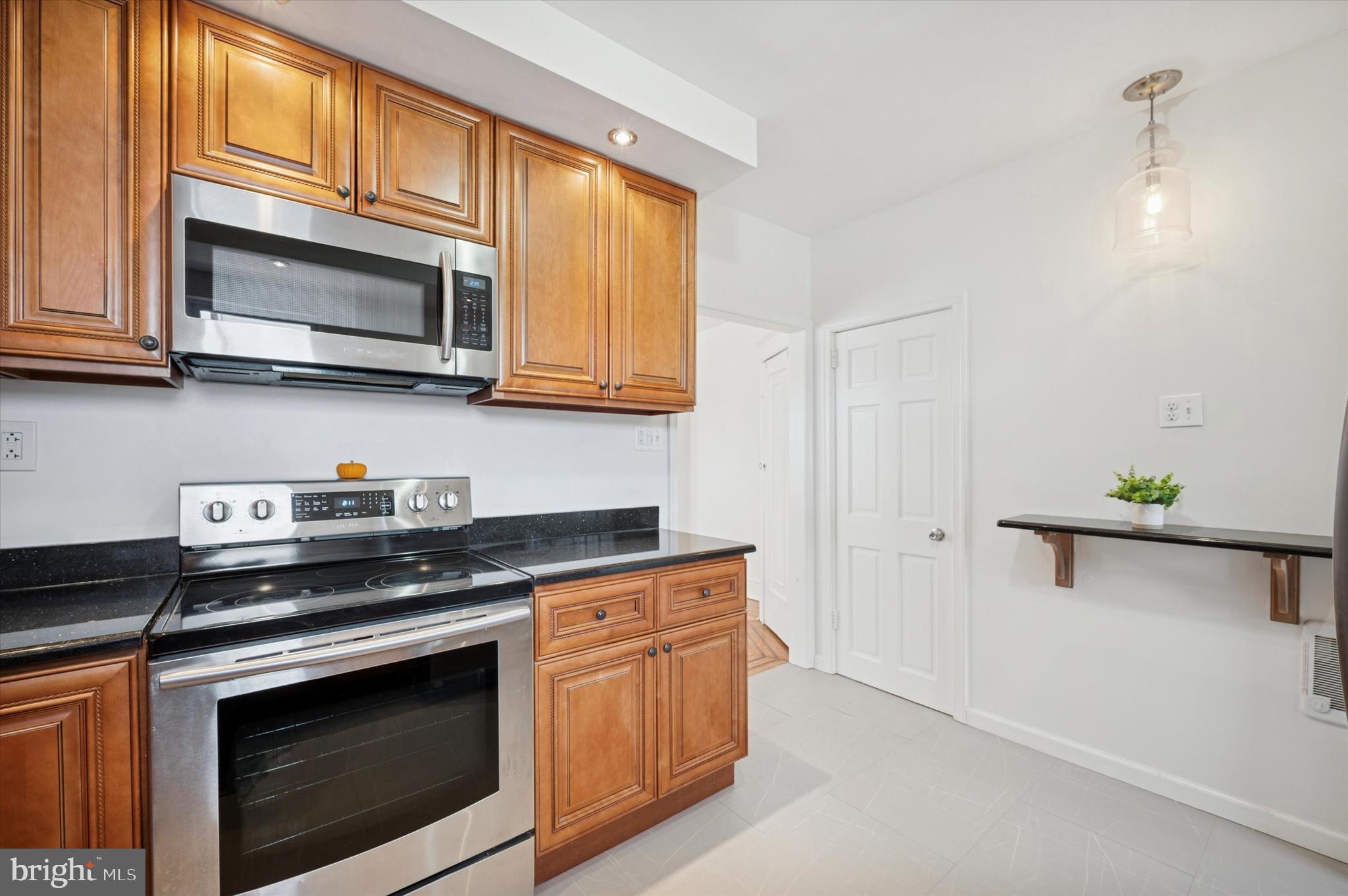 5648 North Warnock Street Philadelphia, PA 19141 - Photo 8 of 25