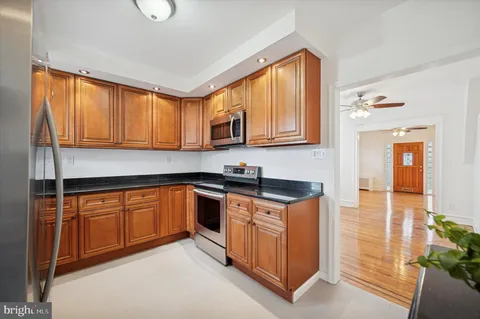 $195,000 | 5648 North Warnock Street, Philadelphia, PA 19141