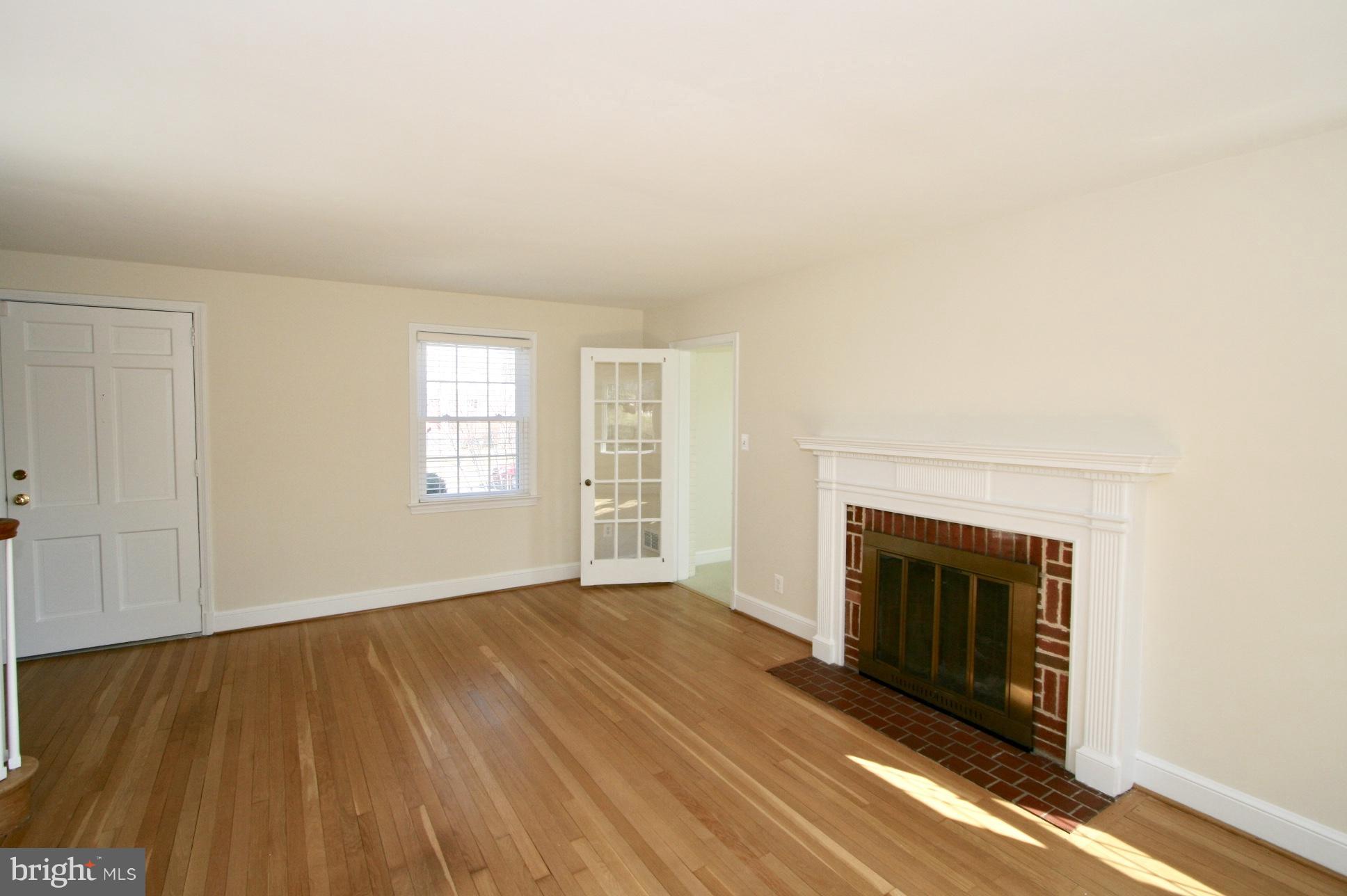2102 Plyers Mill Road Silver Spring, MD 20902 - Photo 5 of 24 Family Room