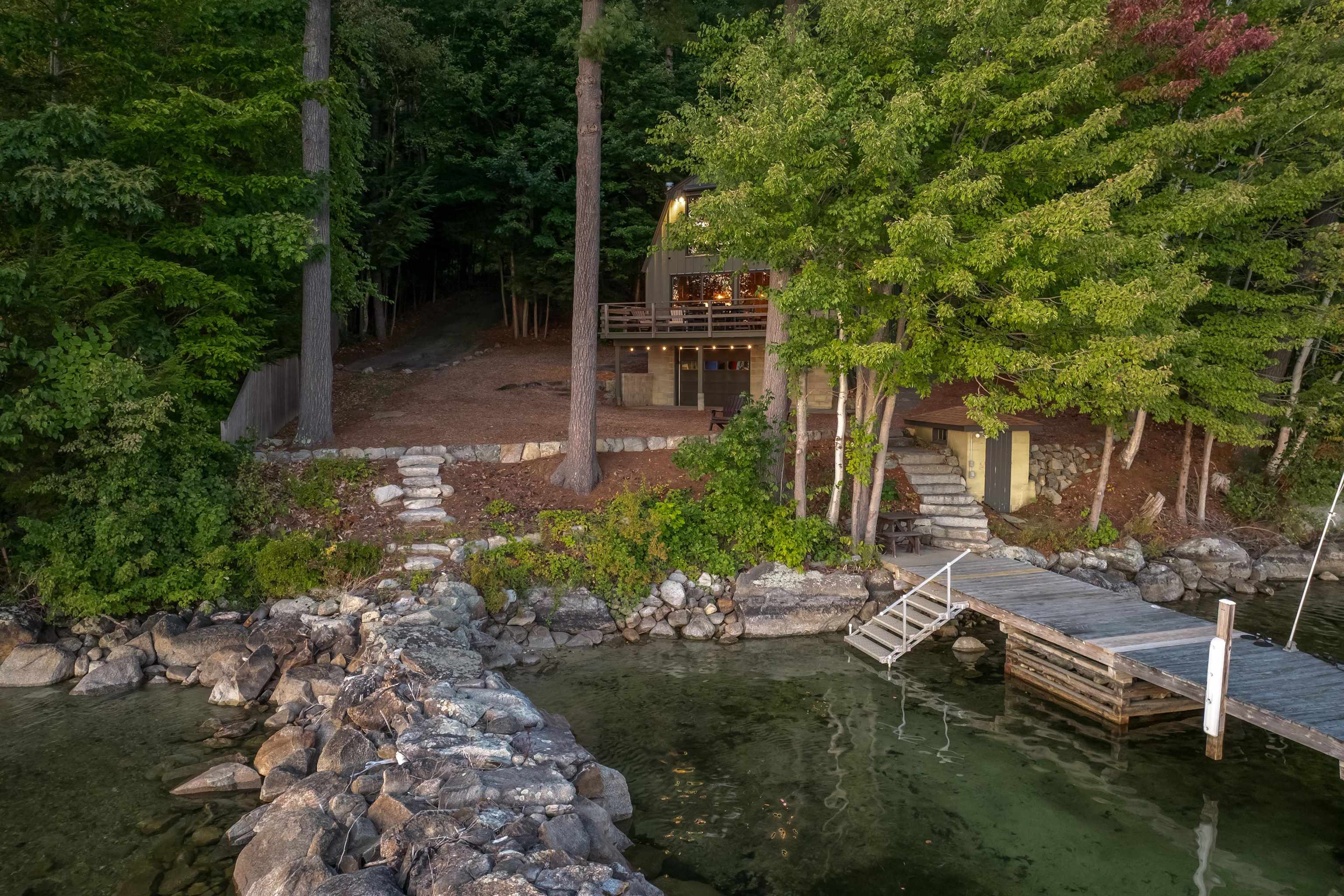 87 Timberlane P Wolfeboro, NH 03894 - Photo 2 of 38