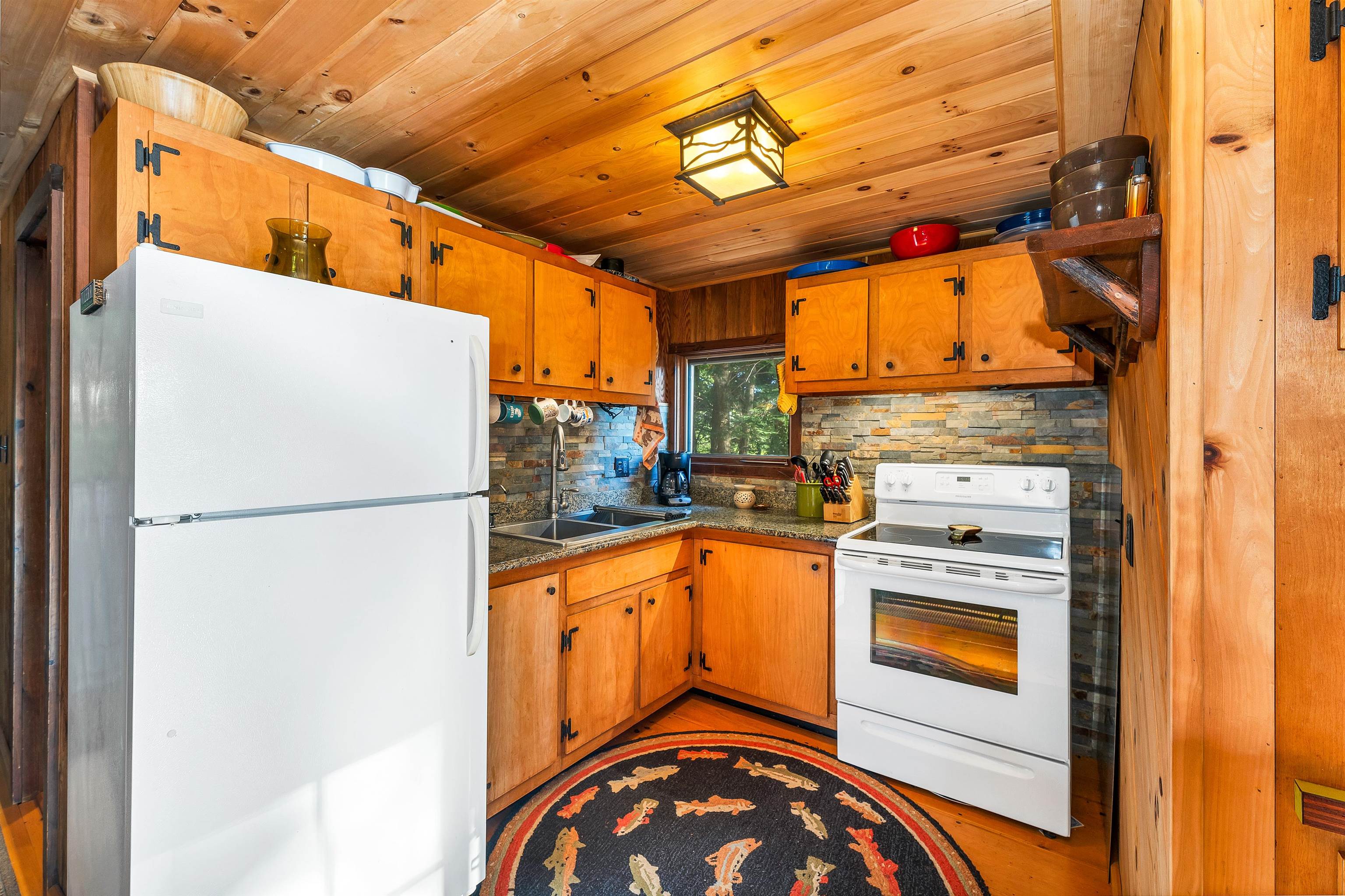 87 Timberlane P Wolfeboro, NH 03894 - Photo 10 of 38