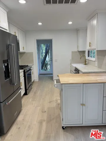 $3,995,000 | 643 Hightree Road, Santa Monica, CA 90402