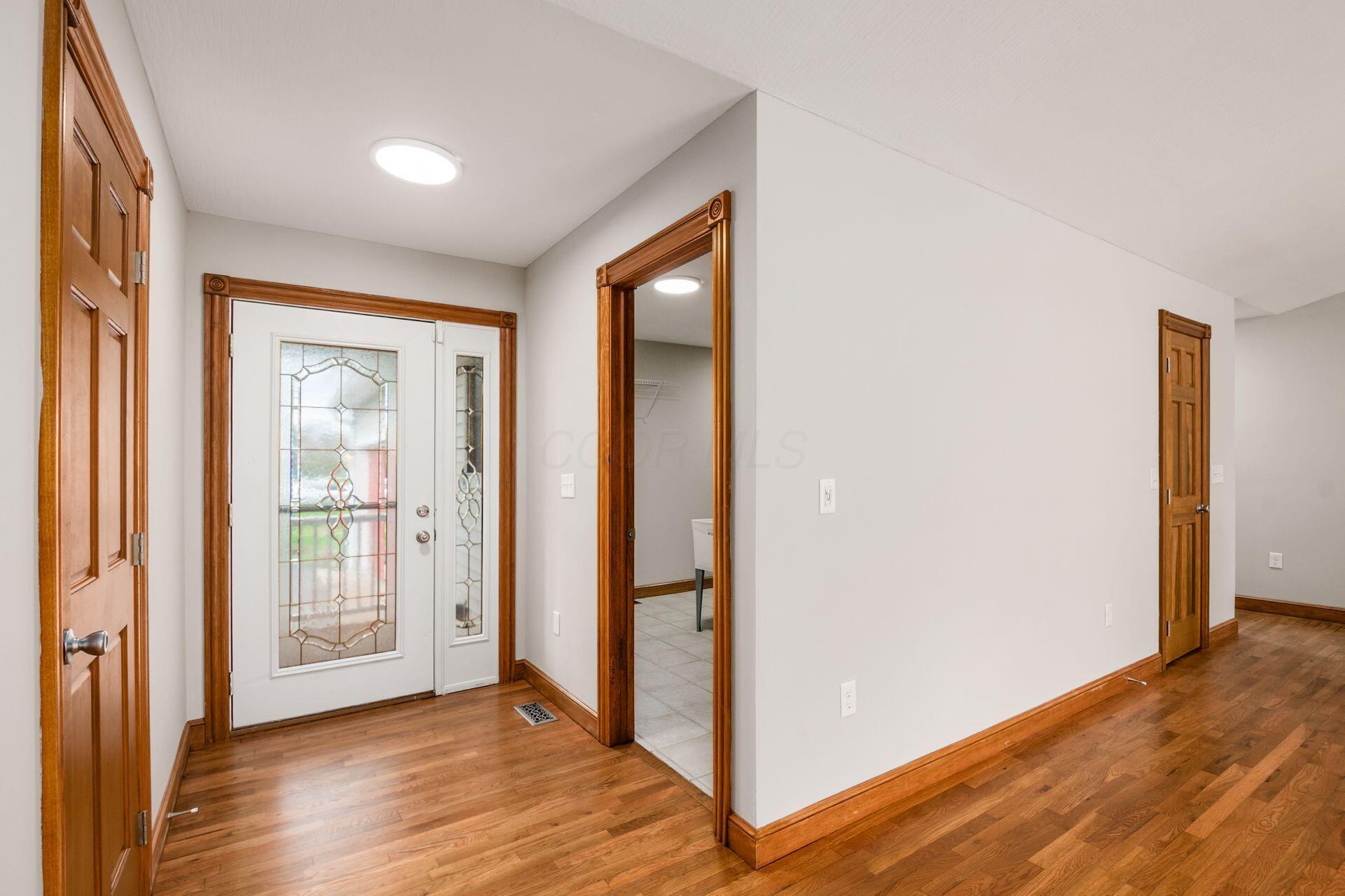 277 Cherrington Road Westerville, OH 43081 - Photo 2 of 60 2