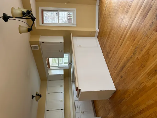 $3,700 | 331 South Julian Street, Naperville, IL 60540