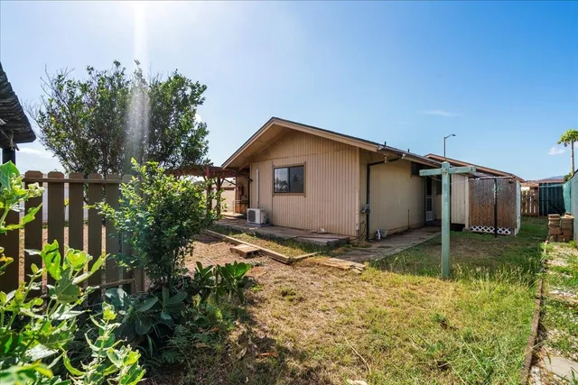 $950,000 | 52 Leipapa Place, Kahului, HI 96732