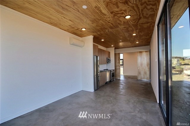 23672 Northwest Cliffe Pointe Road, Unit 9A Quincy, WA 98848 - Photo 4 of 15 Gallery Image 4