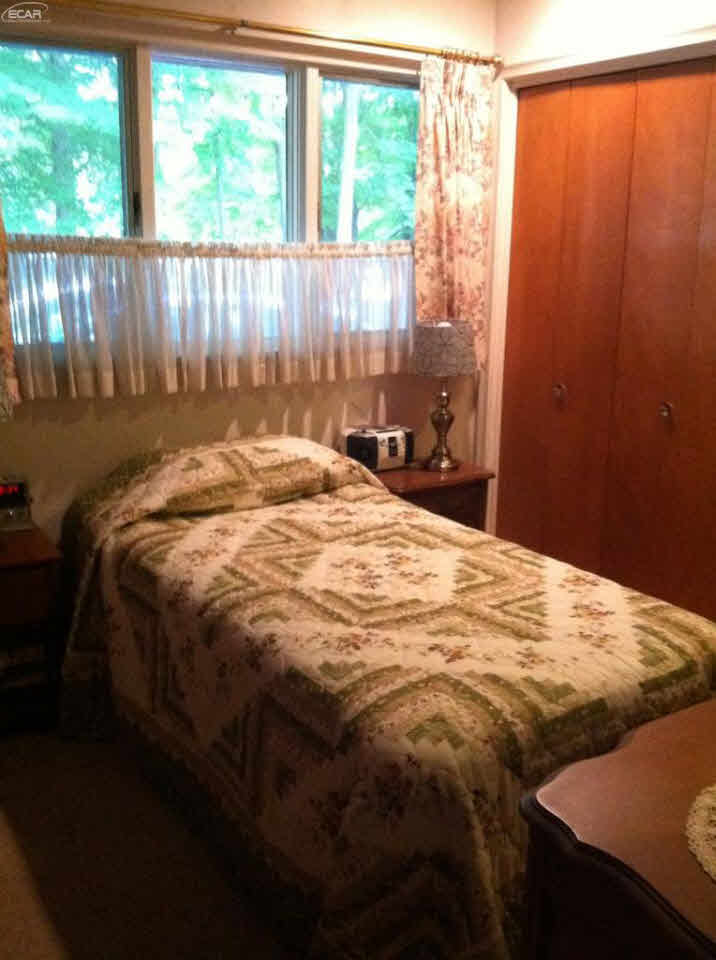 7164 Ridgeview Drive Genesee, MI 48437 - Photo 30 of 33 21265979-29.JPG
