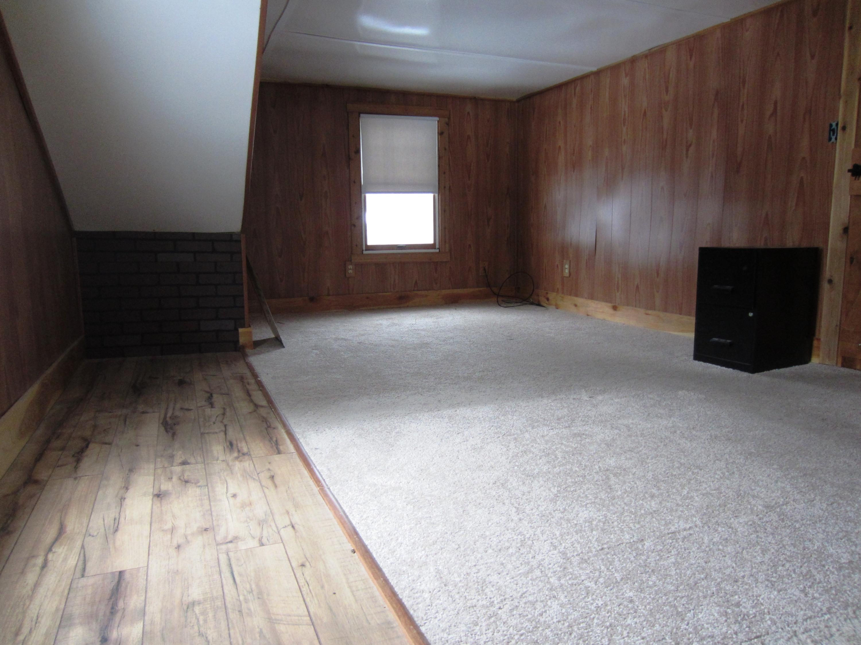 19 Auburn Street Springvale, ME 04083 - Photo 23 of 29 Bedroom2-1