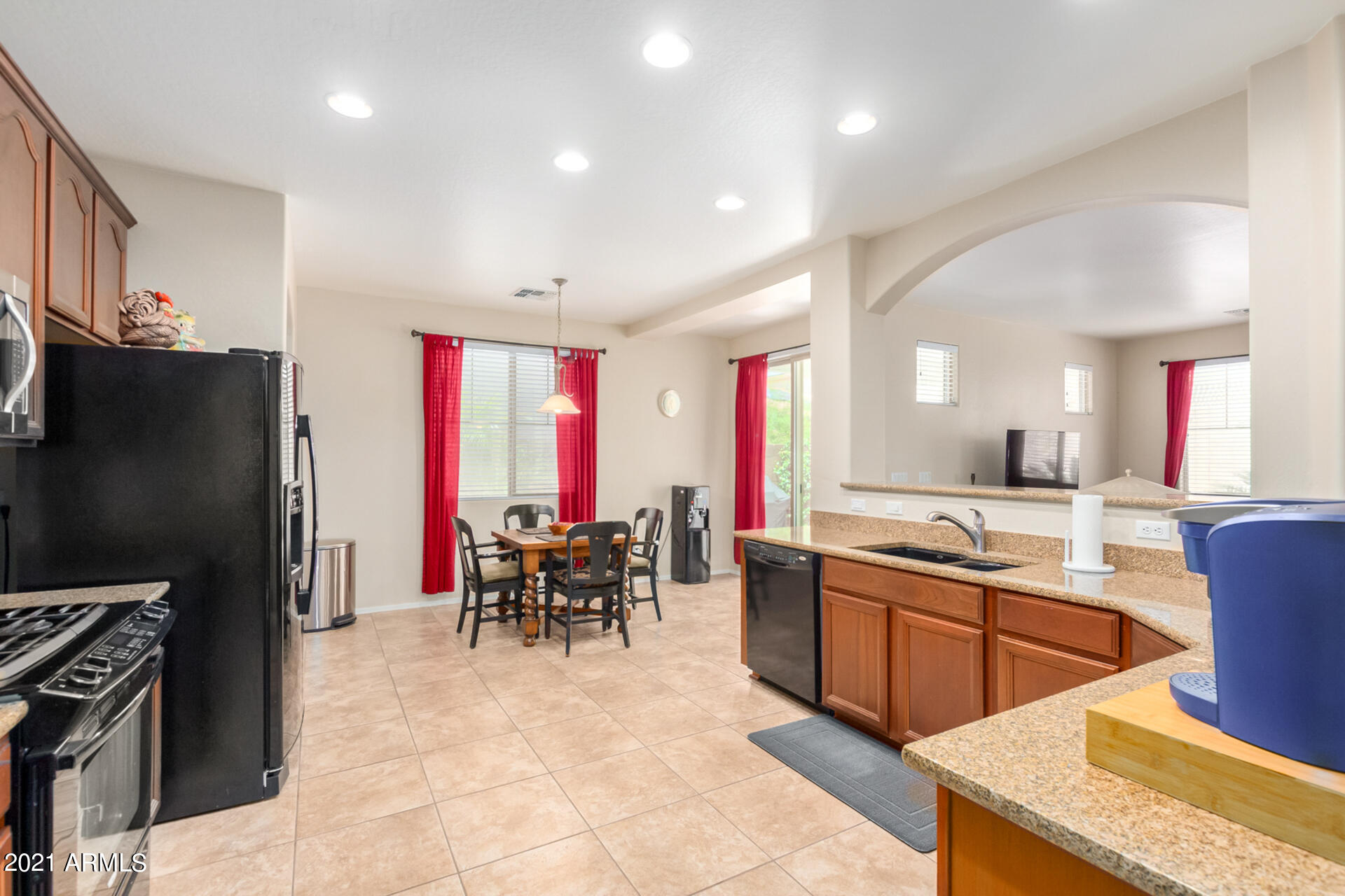 17344 West Red Bird Road Surprise, AZ 85387 - Photo 19 of 43 Kitchen
