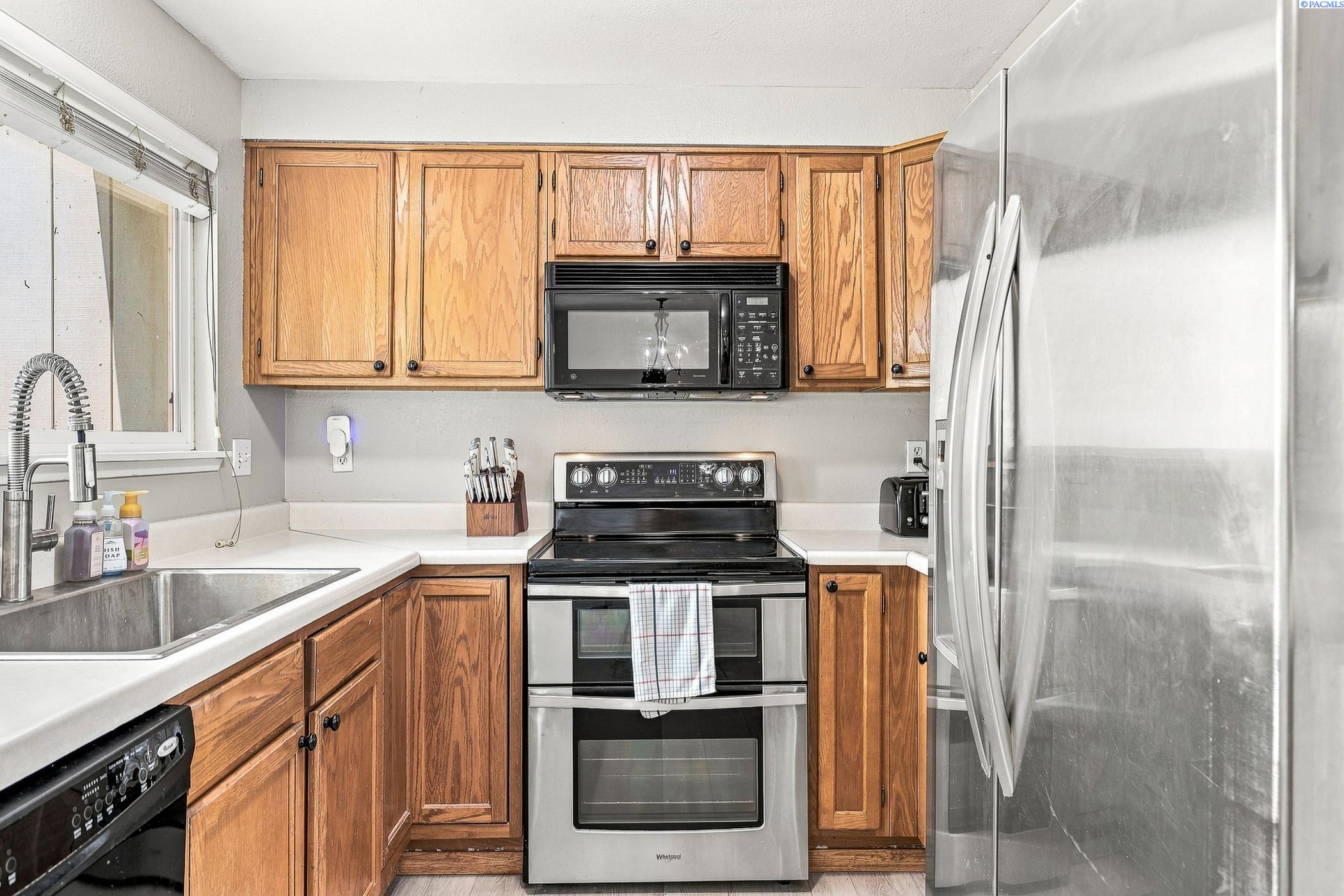 1804 South Bermuda Road Kennewick, WA 99338 - Photo 13 of 45 Gallery Image 13