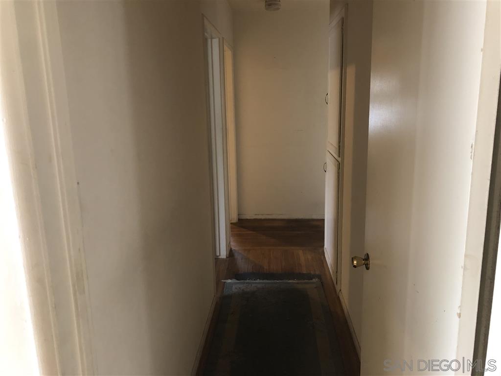719 Stanford Road Burbank, CA 91504 - Photo 7 of 14 Gallery Image 7