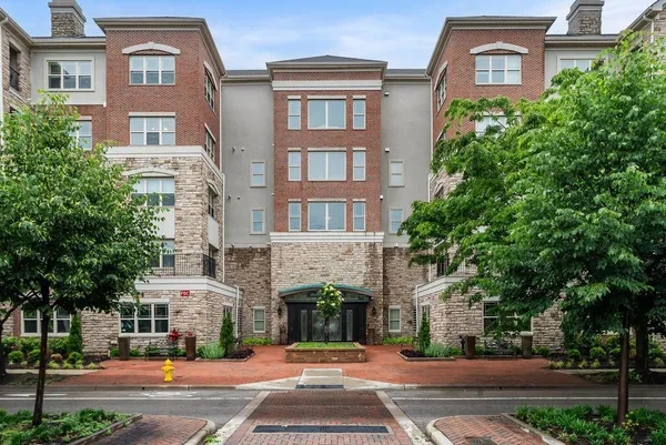 $584,900 | 3175 Tremont Road, Unit 409, Columbus, OH 43221