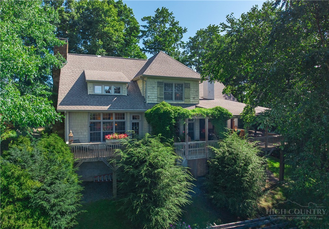558 Husky Mountain Road Vilas, NC 28692 - Photo 3 of 50 Gallery Image 3