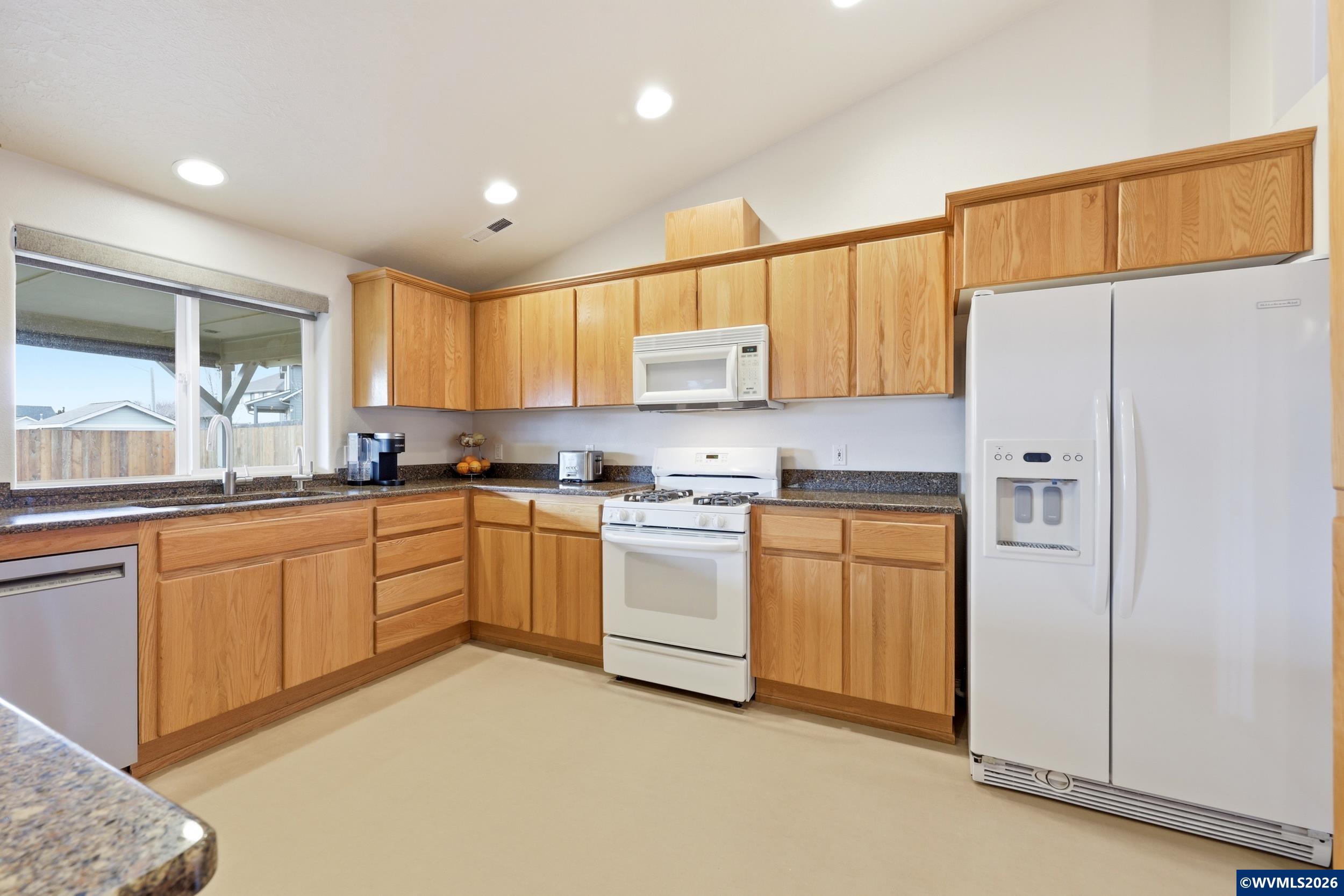 515 Northwest Hartmann Place Sublimity, OR 97385 - Photo 13 of 49