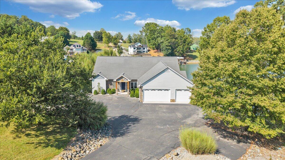 3020 Northridge Road Hardy, VA 24101 - Photo 94 of 118 099-DJI_20260909152014_0168_D
