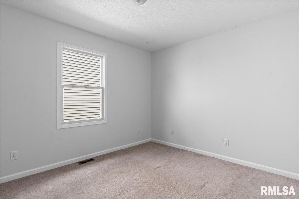 2418 Neil Road Springfield, IL 62702 - Photo 21 of 32
