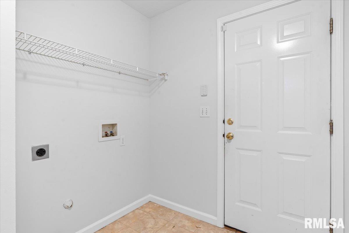 2418 Neil Road Springfield, IL 62702 - Photo 26 of 32