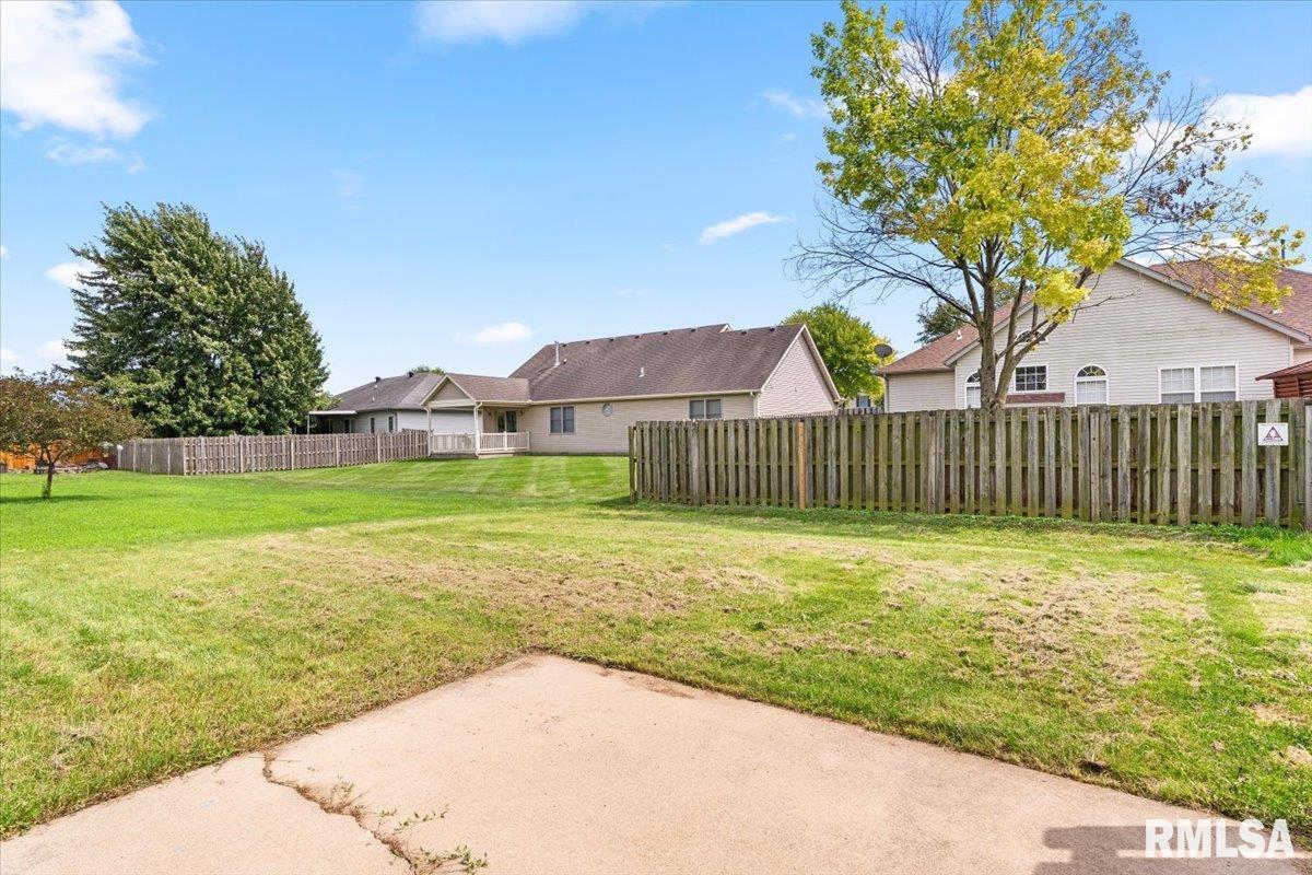 2418 Neil Road Springfield, IL 62702 - Photo 29 of 32